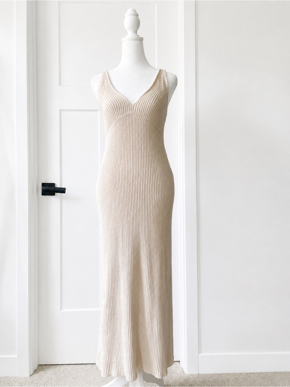 ZARA Cream Ribbed Knit V-Neck Midi Dress